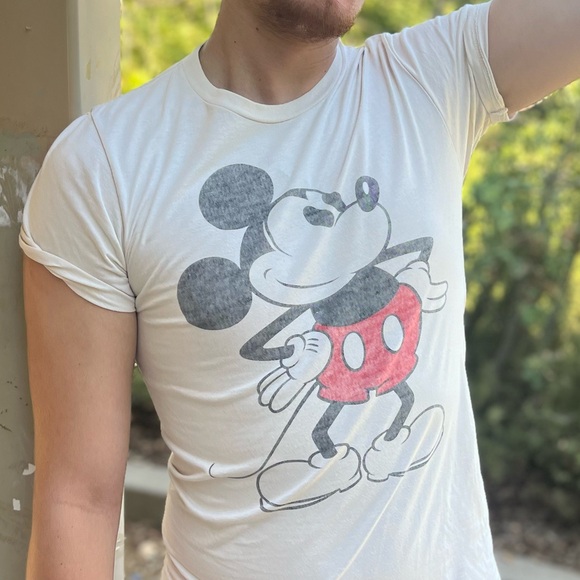 DISNEY MICKEY MOUSE MEN T SHIRT VINTAGE DISTRESSED HAPPY FACE SMILE PROUD PRIDE - Picture 7 of 16